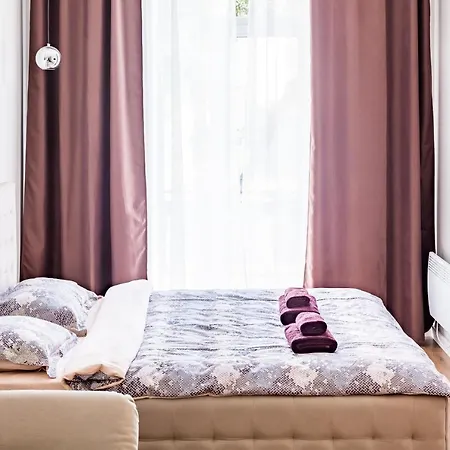 в центрі з дизайнерським ремонтом *